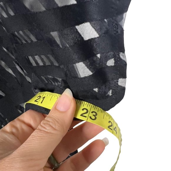 Soma Black Keyhole Burnout Standout Lattice Criss Cross Tunic Top Large - Picture 7 of 7